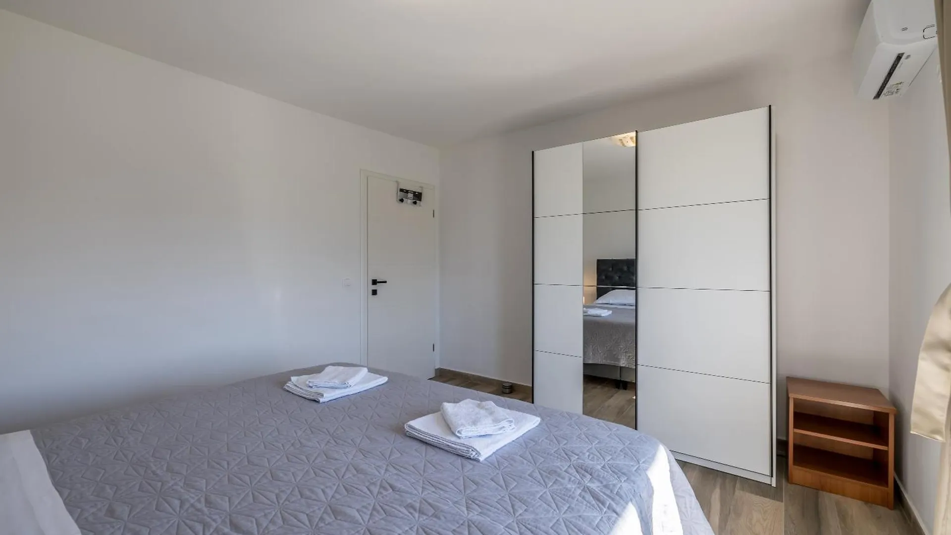 Luxury Stunning View Apartment Josipa Turanj Croatia